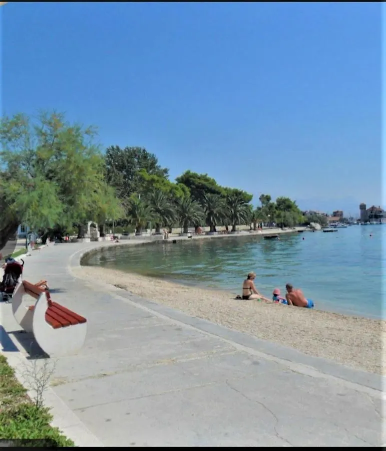 Apartman Scotti Kastela 0*,  Croatia